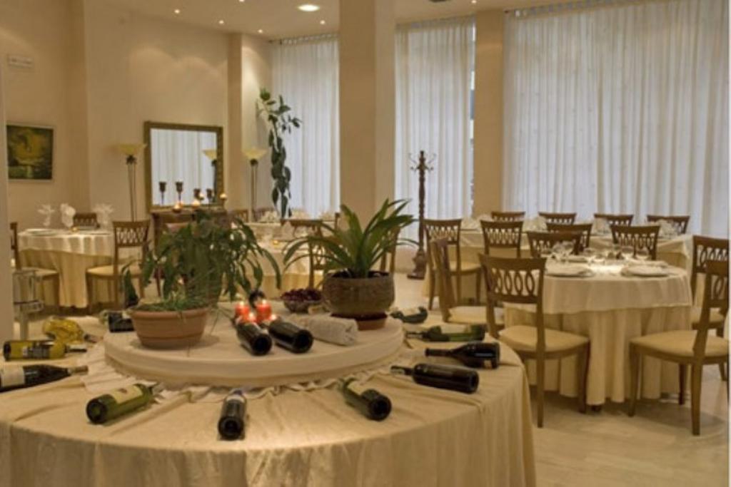 Akropoli Hotel Kryemedhej ภายนอก รูปภาพ